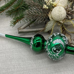 Small Green Christmas glass tree topper 7 inch, Glass Finial Xmas Tree top, Festive Spire Ornament,Tree decor,vintage tree topper Christmas