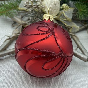 Handmade Red Glass Christmas Ornament – Elegant Christmas decor 2025– Luxury Holiday Tree Decoration – Vintage Style Bauble