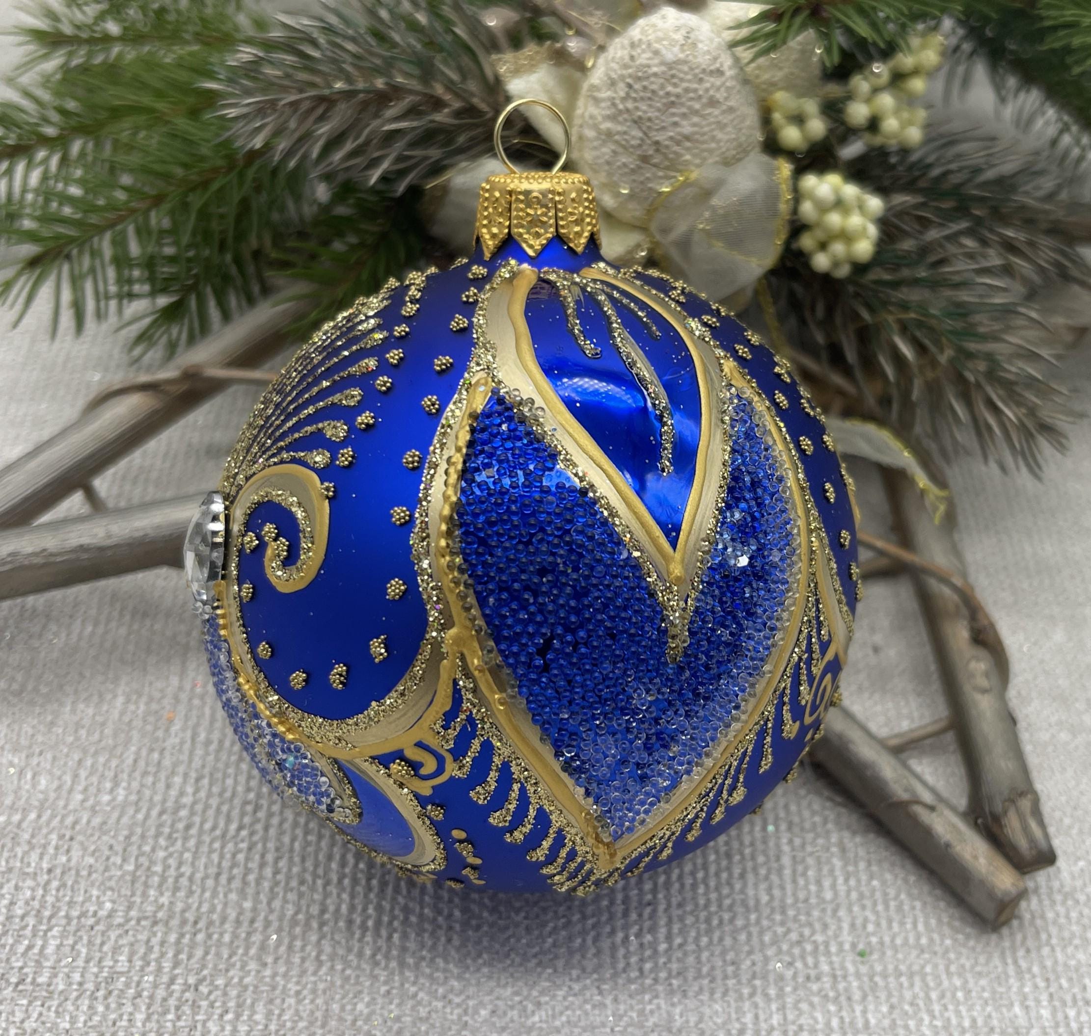 ブルーのクリスマスガラスボールオーナメント、手描きのクリスマス