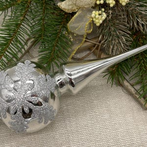 Silver Christmas glass tree topper 9 inch,Glass Finial Xmas Tree top, Festive Spire Ornament, Tree decor?vintage tree topper Christmas 2025