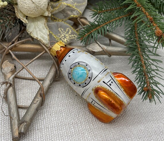 宇宙ロケットのクリスマスガラスオーナメント、家族のクリスマス