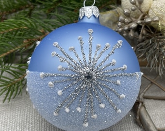 手作りの青いガラスのクリスマスオーナメント – エレガントな