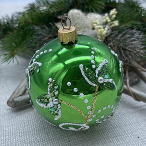 Green Christmas glass ball ornament, Hand painted Xtmas glass decorations,traditional XMAS glass ornament, crafted Xtmas handmade 2025