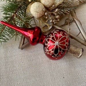 Small red Christmas glass tree topper 8 inch, vintage tree topper Christmas, Glass Finial Xmas Tree top, Festive Spire Ornament, Tree decor