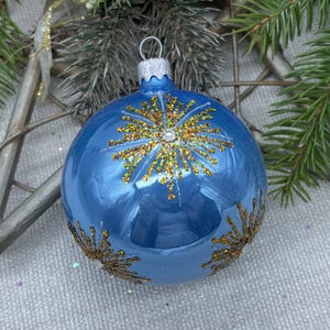 Blue with shinning glitter Christmas glass ball ornament,traditional XMAS gift, crafted decor 2025, handmade Christmas glass decorations