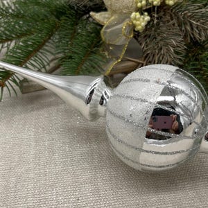Silver Christmas glass tree topper 9 inch,Glass Finial Xmas Tree top, Festive Spire Ornament, Tree decor,vintage tree topper Christmas
