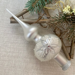 Small white with silver snowflake Christmas glass tree topper 8 inch, Glass Finial Xmas Tree top, Festive Spire Ornament,vintage Christmas