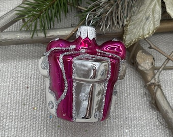 Present Christmas glass ornament, blown hand painted glass figurine, Christmas tree, Christmas ornaments, Christmas gift 2025