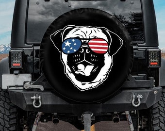Funda para llanta de repuesto para Jeep, funda para llanta de repuesto para Pug, accesorios para auto para dueños de Pug, funda para llanta de repuesto para perros, orificio para cámara, bandera estadounidense