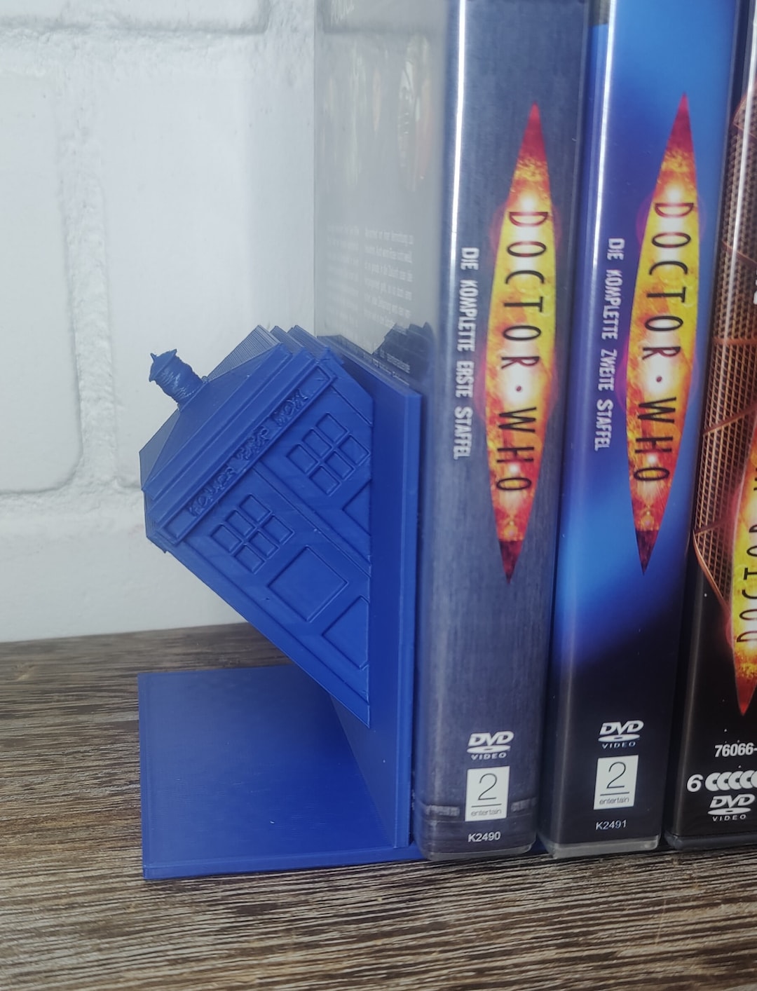 Decorative TARDIS Movie & Bookends Set Support Your Books or Movies