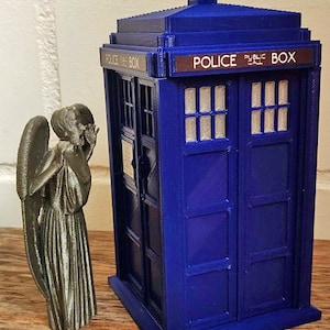 Weeping Angel from the series Doctor Who, DO NOT blink! Weeping Angel