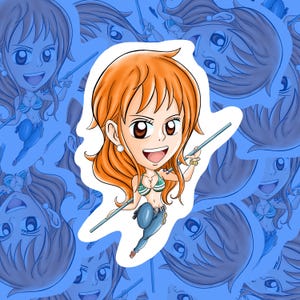 Könnte beinhalten: Ein Cartoon-Aufkleber mit einer lächelnden Figur mit orangefarbenem Haar, die ein grün-weißes Bikini-Oberteil und eine blaue Hose trägt. Die Figur hält einen Stab und hat eine weiße Umrandung. Der Hintergrund ist ein Muster derselben Figur auf blauem Untergrund.