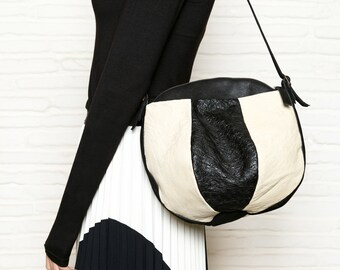 LEMPP & YIN Handcrafted  Lambskin and Cowhide Leather Shoulder Bag in Black and Sand Color