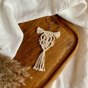 Macrame Owl Keychain, Boho Purse Charm, Handmade Cotton Keyring, Hand-Knotted Key Holder, Housewarming Gift, Christmas Gifts