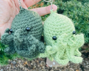 Modello portachiavi Amigurumi Cthulu - Modello Cthulu all'uncinetto