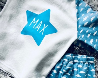 Personalisierter Langarm Pyjama für Kinder - Personalisiert mit Namen in Stern