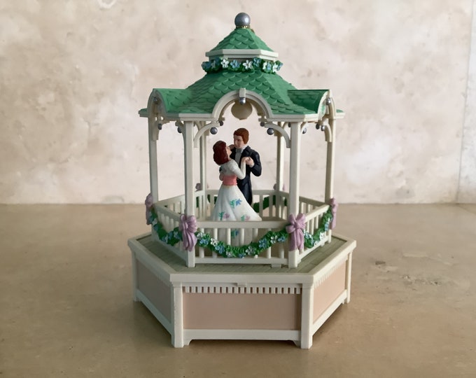 Vintage Enesco Musical Society, Dancing Bride and Groom in Gazebo Music