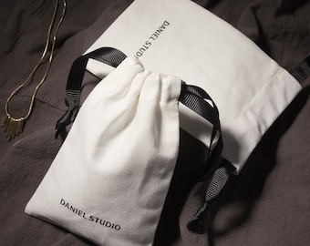 50 stuks katoenen canvas tassen met trekkoord, gepersonaliseerde sieradenverpakking, op maat gemaakte sieradentas, gepersonaliseerd logo, stoffige tas cadeauzakje