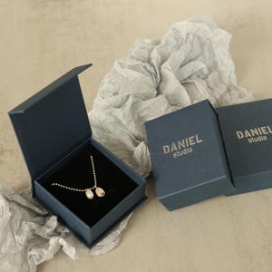 50pcs custom flip magnetic jewelry box personalized jewelry box branding packaging necklace box gift box paper box packaging with logo