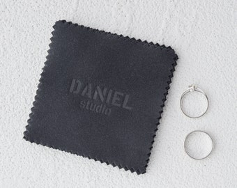 100pcs gepersonaliseerde poetsdoeken met logo Aangepaste sieraden reinigingsdoek 8x8cm met papieren envelop