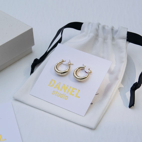 Earring business cards deals