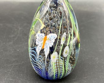 VTG 1979 Orient Flume Signed Egg Paperweight Cased Iridescent Swallowtail Butterfly Flowers Rare Early Era Studio Glass Chico California
