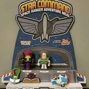 poultry palace-star command toy story display