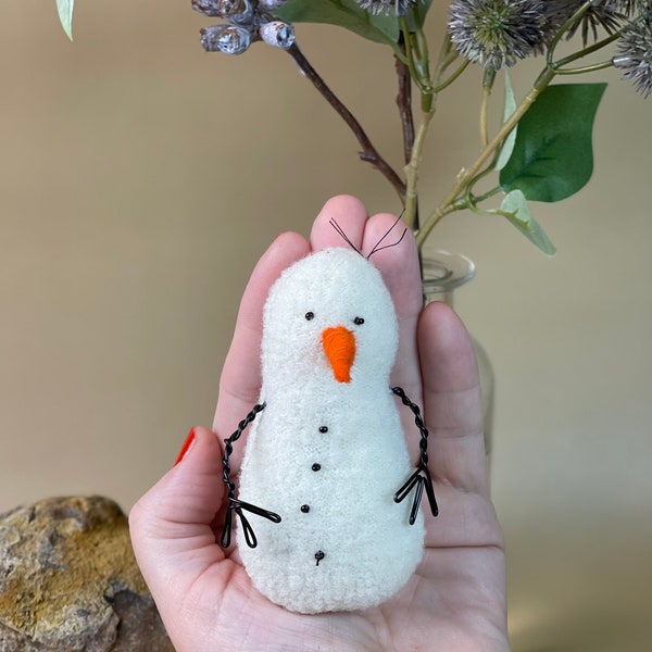 Schneemann Weihnachten Baumschmuck Weihnachtsschmuck Geschenkanhänger Filz Advent Handarbeit süß Deko stylisch modern niedlich