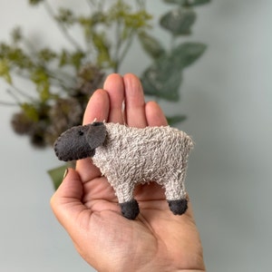 Sheep, Easter lamb, Easter decoration, door window, modern Scandinavian, spring, felt, hanger, Easter decoration, branch