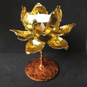 Lotus On Stand Lotus On Stand Iron lotus candle holder