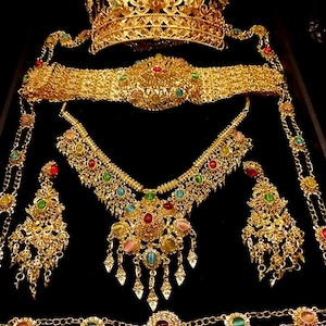Thai accessories, Thai accessories for Thai costume, Thailand ancient design jewelry for traditional Thai outfits, flower belts, body chains