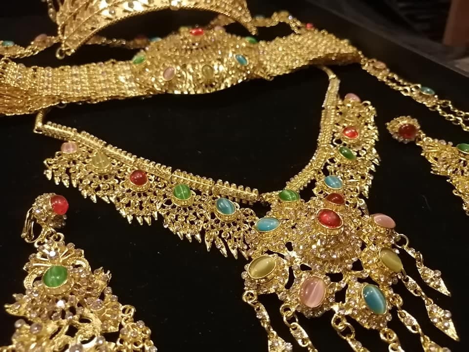 GOLD SHOULDER NECKLACE BODY CHAIN