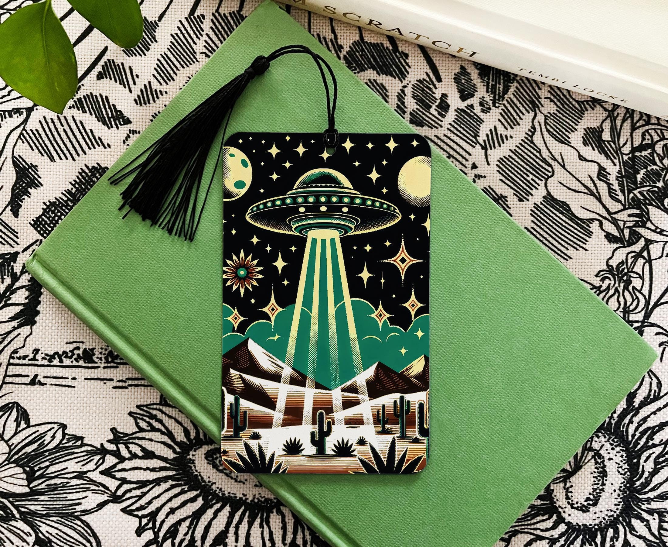 Vintage Western UFO Alien Bookmark, Criptid Bookmarks, Laminated Bookmarks, Booktok, Bookish Gifts, extraterrestrial, ufo art, Desert