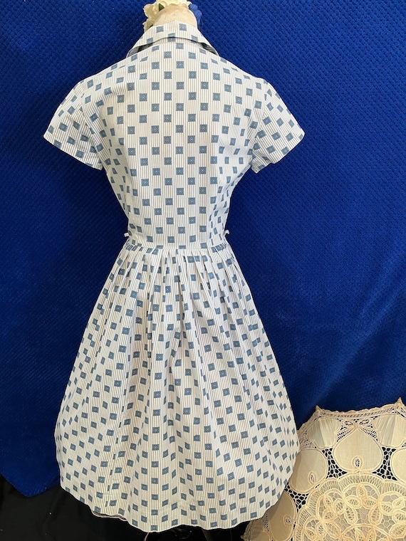 1950s Horrockses blue and white sun Dress Vintage… - image 5