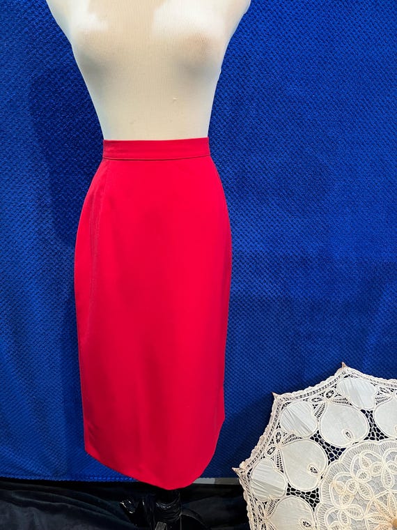 Wool Pencil Skirt (red, black)