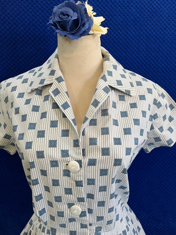 1950s Horrockses blue and white sun Dress Vintage… - image 3