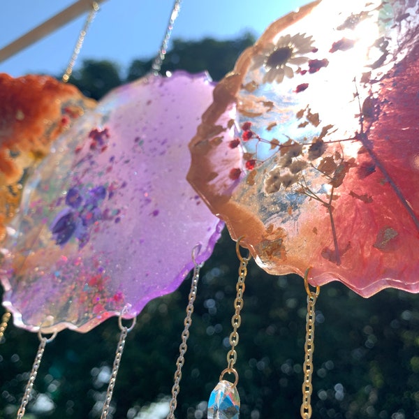 Sun Catcher, Botanical Sun Catcher, Floral Sun Ornaments, Sun Catchers for Windows, Real Pressed Flowers