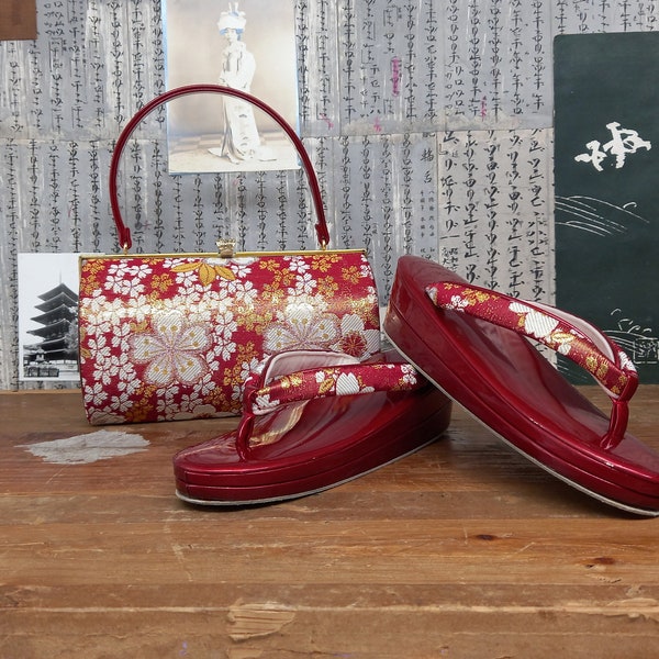 Sac Zanmai haut de gamme Furisode avec ensemble de sandales Zori assorties, luxe, rouge. Accessoires de kimono japonais vintage / Vêtements de cérémonie