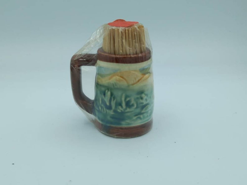 Toothpick potminiature tankard horse and carriage design
