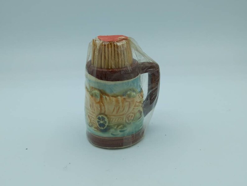 Toothpick potminiature tankard horse and carriage design