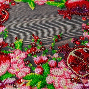 DIY Christmas Wreath Bead Embroidery Kit – Handmade Craft Set, Gift for Her, Beginner Friendly