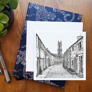 Circus Lane, Edimburgo • Tarjeta de felicitación o tarjeta de cumpleaños en blanco • Dibujo arquitectónico a pluma y tinta, hecho a mano en Escocia • Regalo para buzón