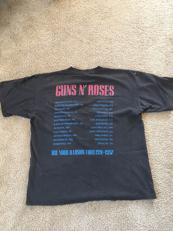 1991 1992 official Guns N Roses tour tee - image 4