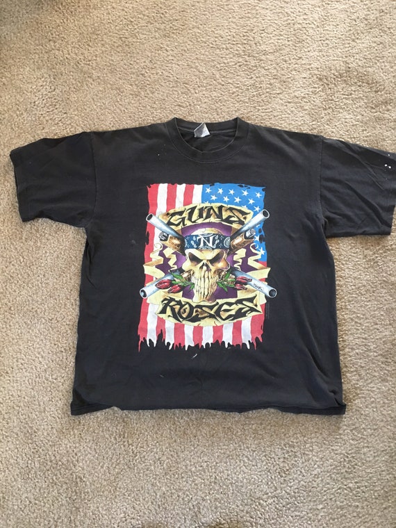 1991 1992 official Guns N Roses tour tee - image 2