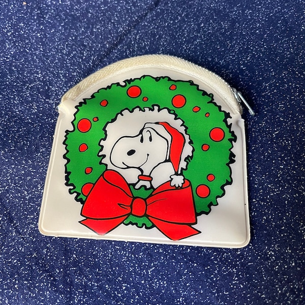 Vintage Christmas Holiday Snoopy Coin Purse 3 3/4"× 3 1/2" Hallmark Cards Christmas Made in Japan Vinyl Plastic Metal Zipper Pouch