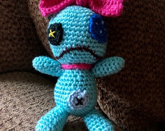 Lilo y Stitch - Muñeca Scrump - Peluche inspirado en Disney hecho a mano de crochet Amigurumi Ohana Hawaii