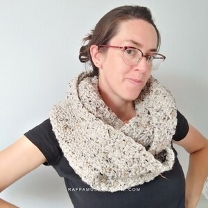 Crochet Pattern - Chunky Infinity Scarf - Log Cabin Double-wrap Cowl ...