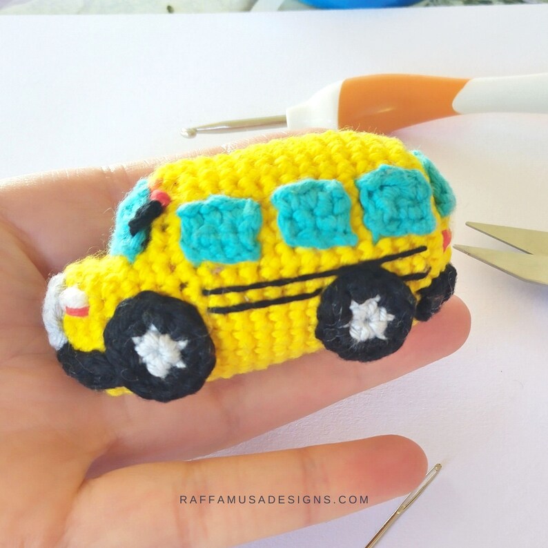 CROCHET PATTERN Amigurumi School Bus Keychain Backpack Decoration image 2