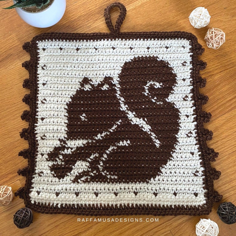 Crochet Pattern Squirrel Potholder Tapestry Crochet Hot Pad Kitchen Decor Trivet Pattern image 6