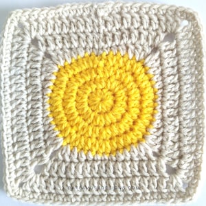 Crochet Pattern ~ Simple Circle Granny Square – Round Dot Crochet Block